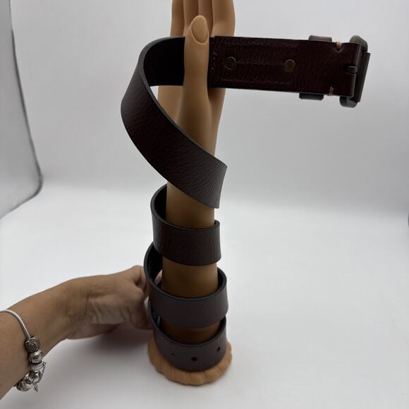 Lands’ End Mens Brown Leather 1.3/8” Wide Belt Size 36 Brass Tone Buckle - Picture 5 of 14